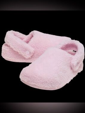 Crocs Classic Cozzzy Slippers